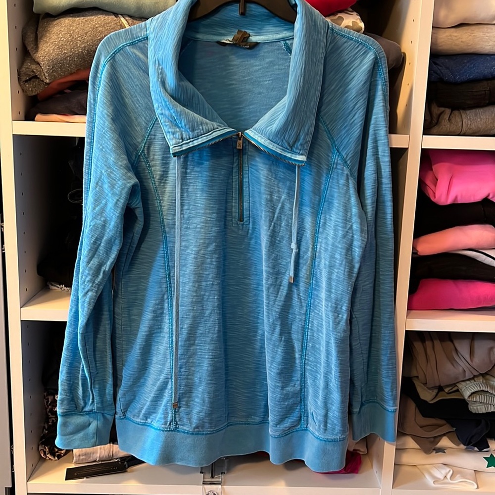 Tommy Bahama beautiful blue 1/4 zip cotton top